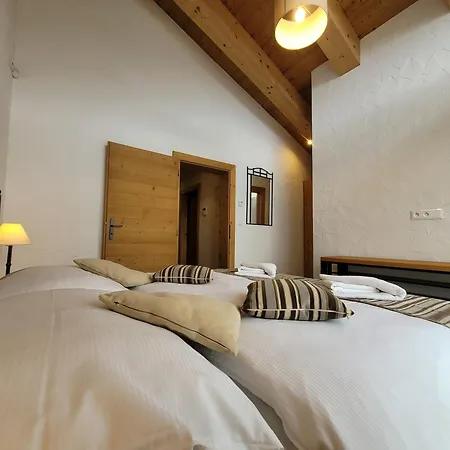 شقة Scala Six Jasna - Free Jacuzzi & Sauna & Breakfast ! ديمانوفْشكا دولِنا